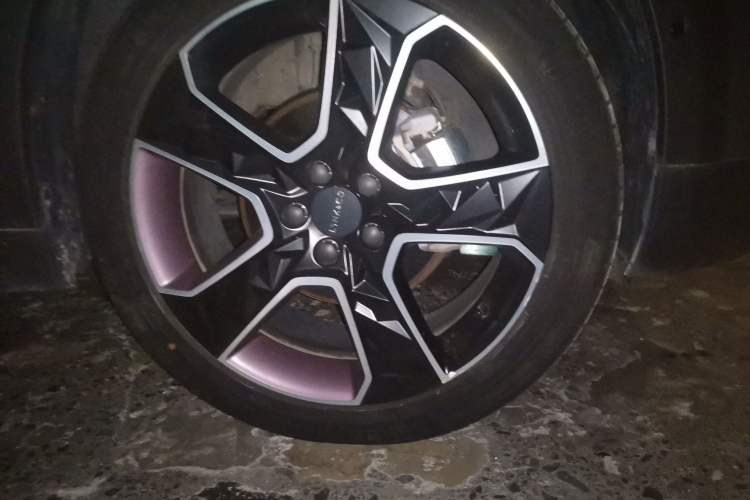 Used Lynk & Co 02 2021 2.0TD Automatic Two-Wheel Drive "Jin" Champion Edition Right Front Wheel Hub