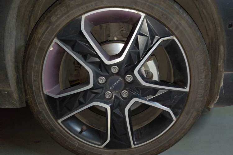 Used Lynk & Co 02 2021 2.0TD Automatic Two-Wheel Drive Zhaoshang Champion Edition Right Front Wheel Hub
