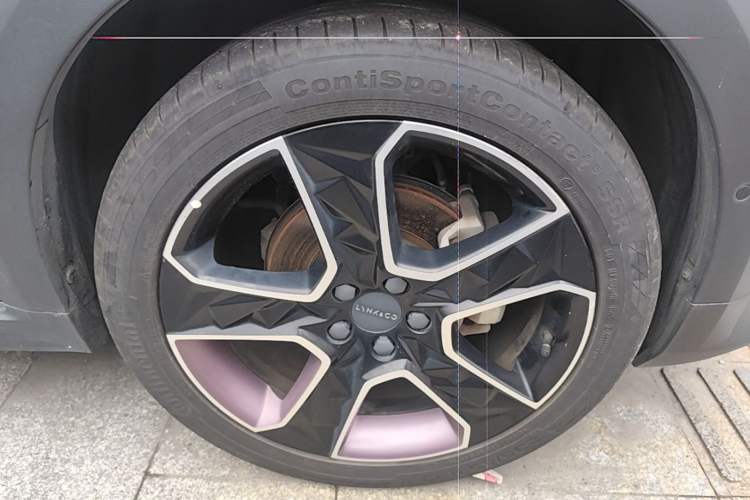 Used Lynk & Co 02 2021 2.0TD Automatic Two-Wheel Drive Zhaoshang Champion Edition Right Front Wheel Hub