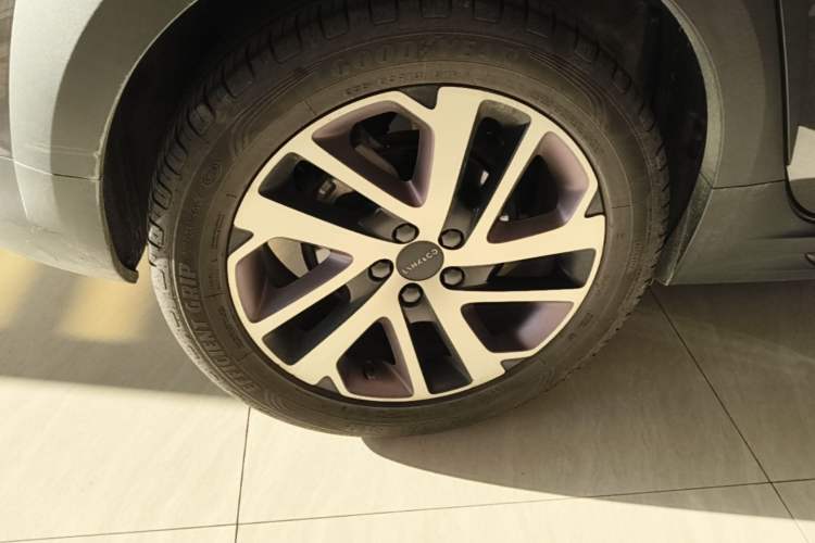 Used Lynk & Co 02 2021 1.5TD DCT Two-Wheel Drive Champion Edition Right Rear Wheel Hub