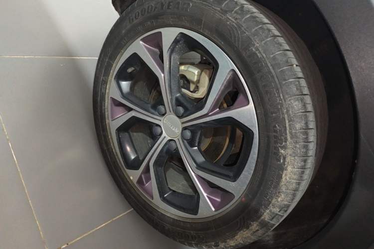 Used Lynk & Co 02 2021 1.5TD DCT Two-Wheel Drive Zhaoyao Plus Right Rear Wheel Hub
