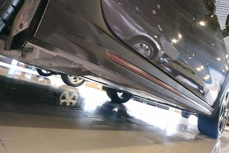 Used Lynk & Co 02 2021 2.0TD Automatic Two-Wheel Drive Zhaoshang Champion Edition Right Side Sill