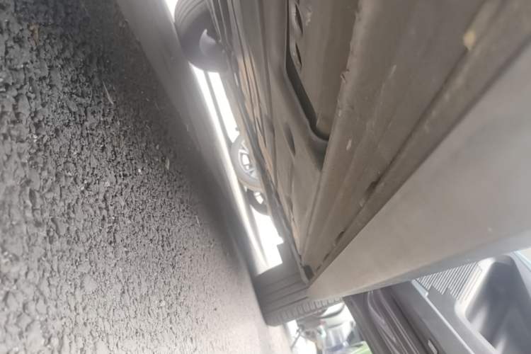 Used Lynk & Co 02 2021 1.5TD DCT Two-Wheel Drive Champion Edition Right Side Sill