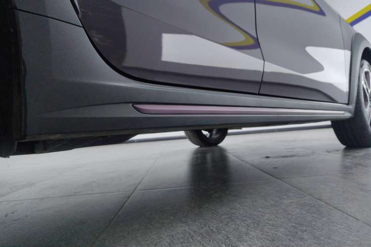 Used Lynk & Co 02 2021 2.0TD Automatic Two-Wheel Drive Zhaoshang Champion Edition Right Side Sill