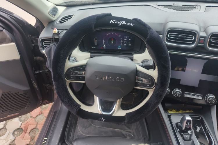 Used Lynk & Co 02 2021 1.5T DCT Two-Wheel Drive Zhaopu Steering Wheel