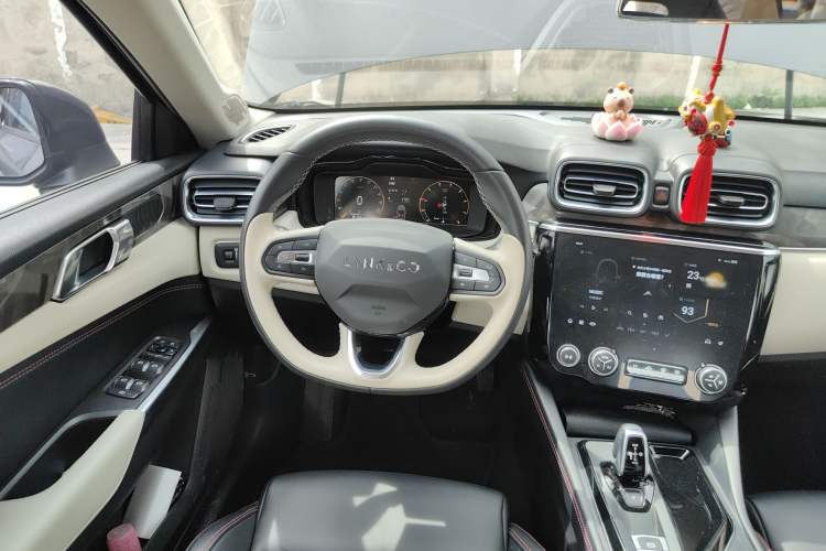 Used Lynk & Co 02 2021 1.5TD DCT Two-Wheel Drive Zhaoyao Plus Steering Wheel