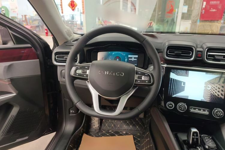 Used Lynk & Co 02 2021 1.5TD DCT Two-Wheel Drive Zhaoyao Plus Steering Wheel