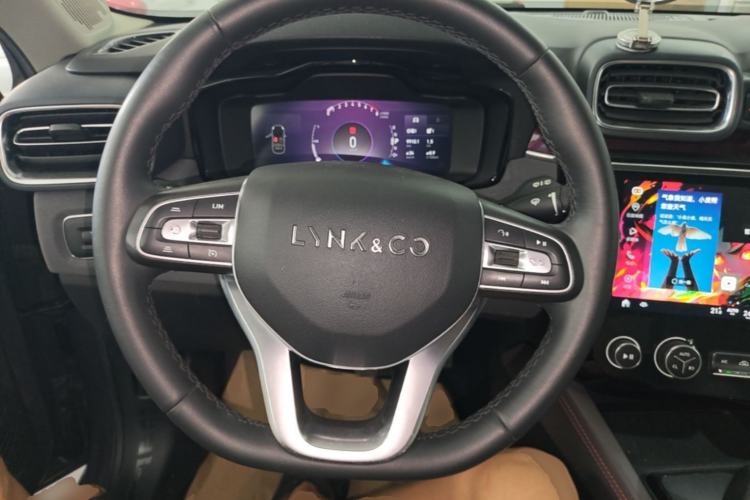 Used Lynk & Co 02 2021 1.5TD DCT Two-Wheel Drive Zhaoyao Plus Steering Wheel