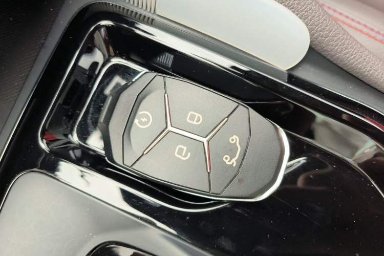Used Lynk & Co 02 2021 1.5TD DCT Two-Wheel Drive Champion Edition Vehicle Key
