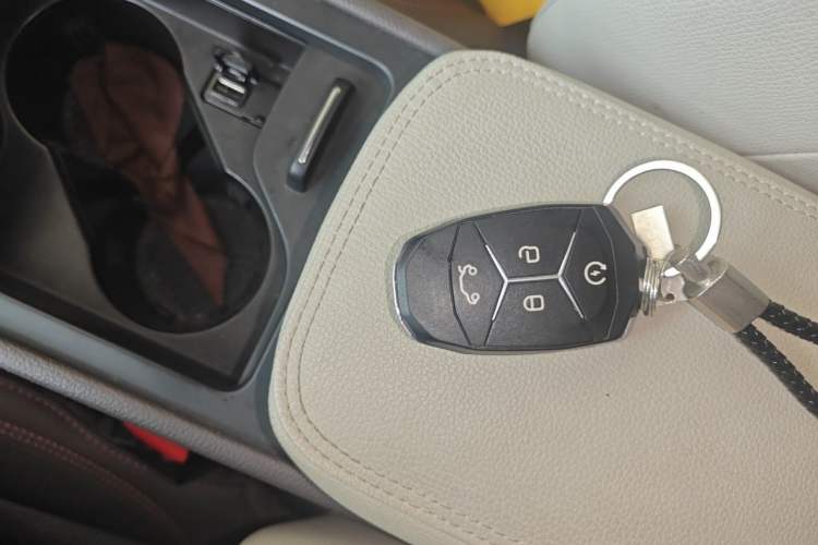 Used Lynk & Co 02 2021 2.0TD Automatic Two-Wheel Drive Zhaoshang Champion Edition Vehicle Key