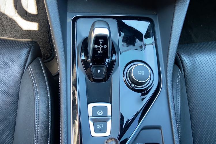 Used Lynk & Co 02 2021 2.0TD Automatic Two-Wheel Drive "Jin" Champion Edition Gear Lever