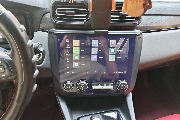 Used Lynk & Co 02 2021 2.0TD Automatic Two-Wheel Drive "Jin" Champion Edition Audio And AC Panel