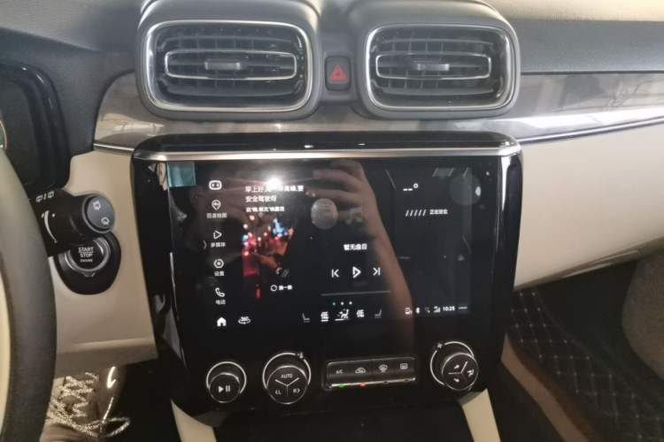 Used Lynk & Co 02 2021 1.5TD DCT Two-Wheel Drive Champion Edition Audio And AC Panel