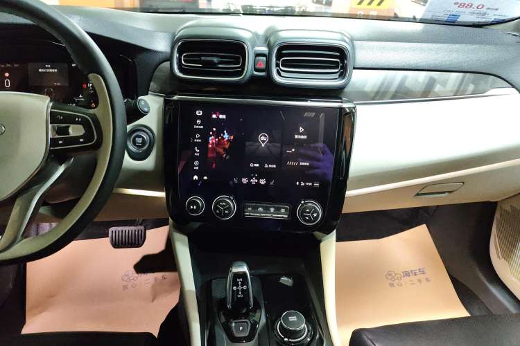 Used Lynk & Co 02 2021 2.0TD Automatic Two-Wheel Drive Zhaoshang Champion Edition Audio And AC Panel