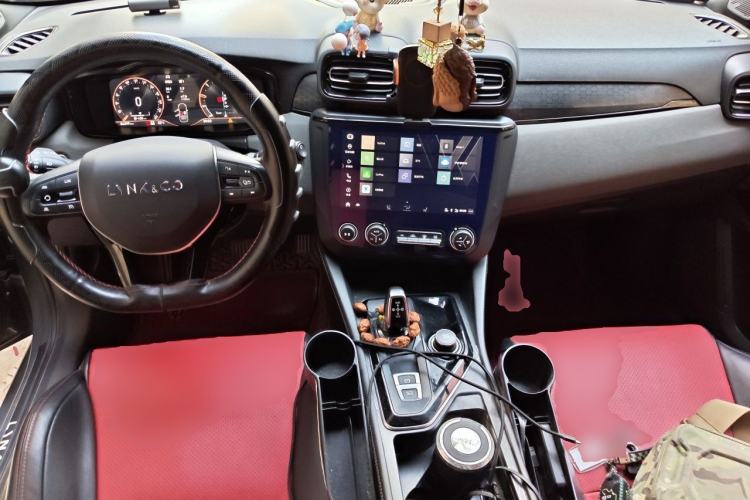 Used Lynk & Co 02 2021 2.0TD Automatic Two-Wheel Drive "Jin" Champion Edition Center Console