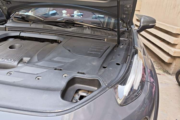 Used Lynk & Co 02 2021 2.0TD Automatic Two-Wheel Drive "Jin" Champion Edition Engine Bay Left