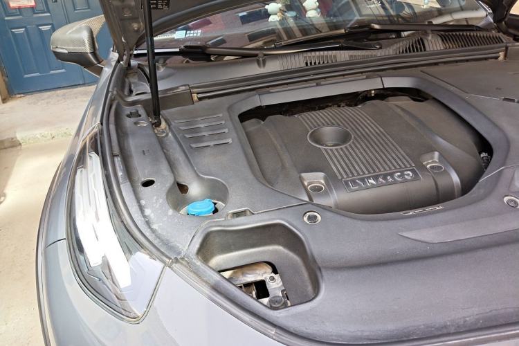 Used Lynk & Co 02 2021 2.0TD Automatic Two-Wheel Drive "Jin" Champion Edition Engine Bay Right