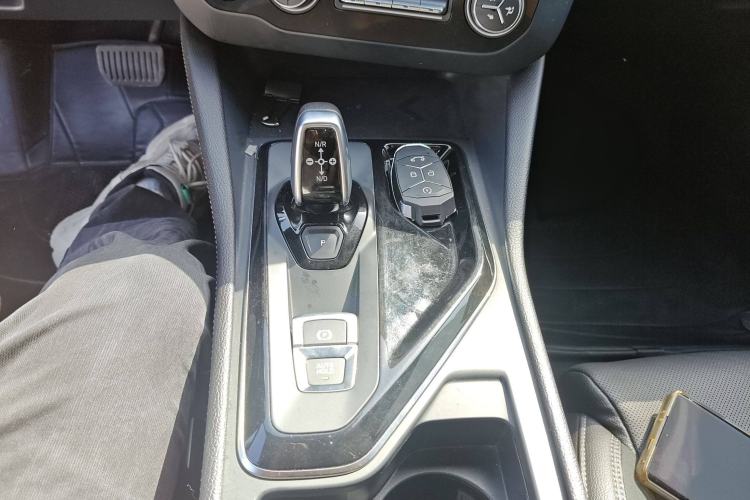 Used Lynk & Co 02 2021 1.5TD DCT Two-Wheel Drive Champion Edition Gear Lever