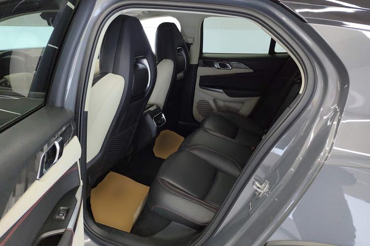 Used Lynk & Co 02 2021 2.0TD Automatic Two-Wheel Drive Zhaoshang Champion Edition Left Rear Seat