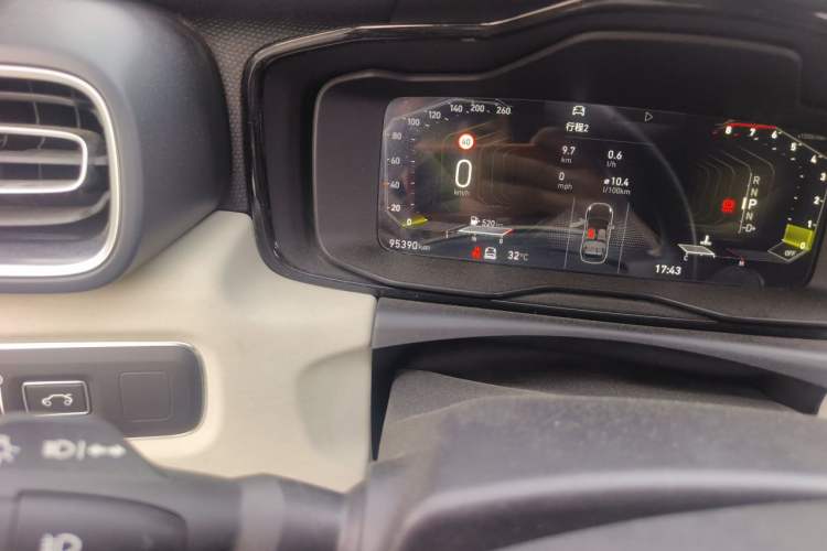 Used Lynk & Co 02 2021 2.0TD Automatic Two-Wheel Drive Zhaoshang Champion Edition Odometer Close Up