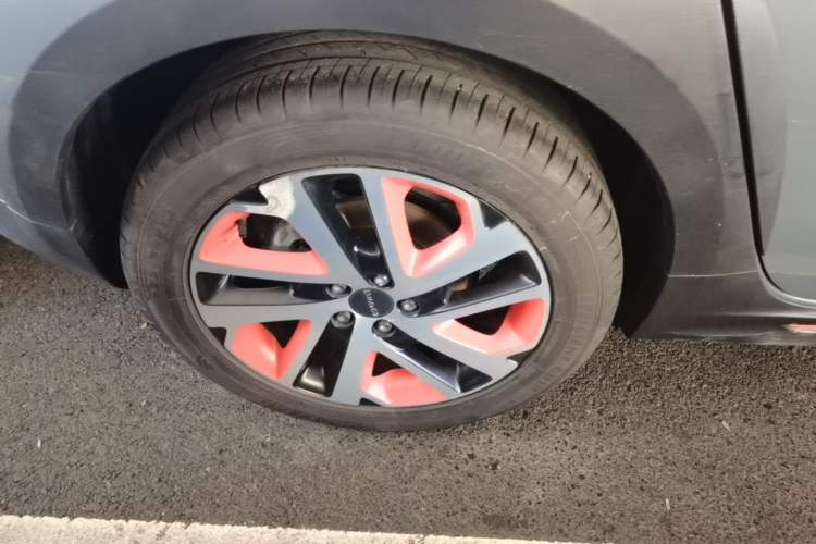 Used Lynk & Co 02 2021 1.5TD DCT Two-Wheel Drive Champion Edition Right Rear Wheel Hub