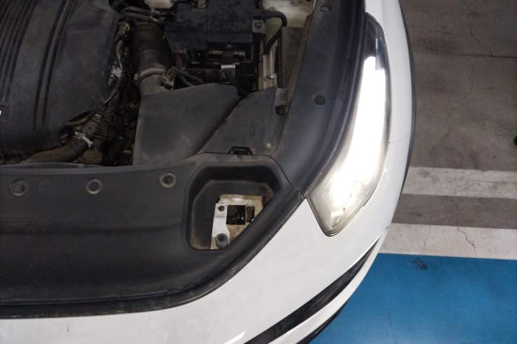 Used Lynk & Co 02 2021 1.5TD DCT Two-Wheel Drive Power Plus Engine Bay Left