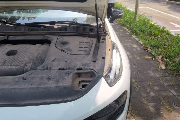 Used Lynk & Co 02 2021 2.0TD Automatic Two-Wheel Drive "Jin" Champion Edition Engine Bay Left