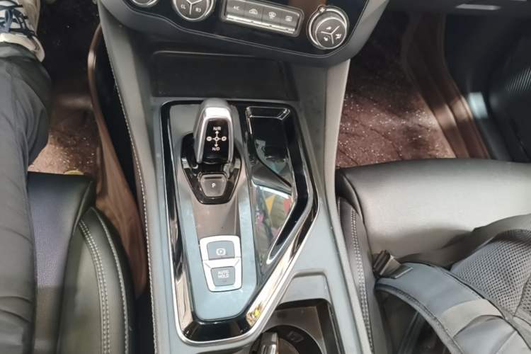 Used Lynk & Co 02 2021 1.5TD DCT Two-Wheel Drive Power Plus Gear Lever