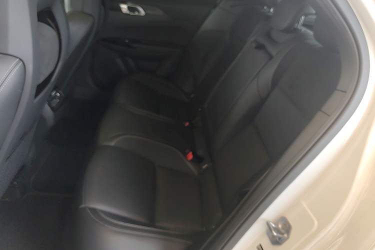 Used Lynk & Co 02 2021 1.5TD DCT Two-Wheel Drive Champion Edition Interior 3