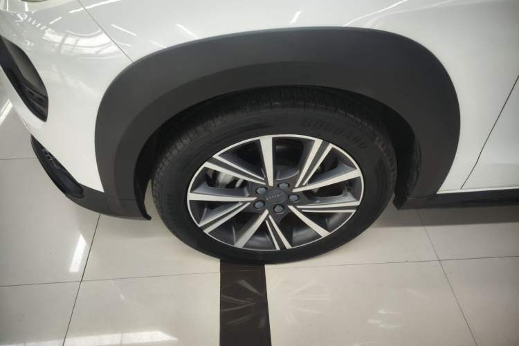 Used Lynk & Co 02 2021 1.5TD DCT Two-Wheel Drive Champion Edition Left Front Wheel Hub