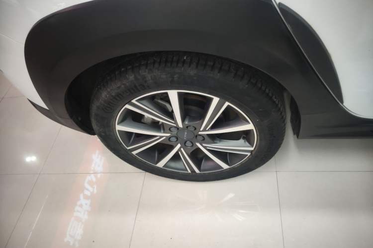 Used Lynk & Co 02 2021 1.5TD DCT Two-Wheel Drive Champion Edition Right Rear Wheel Hub