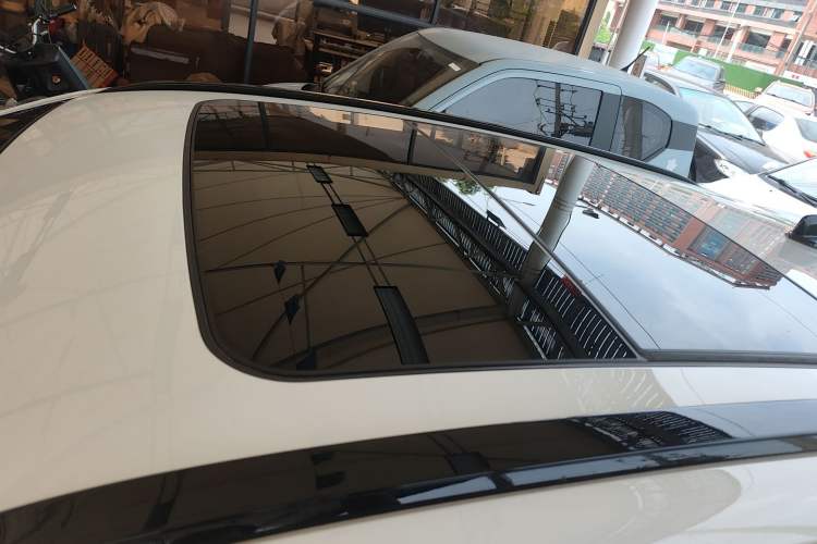 Used Lynk & Co 02 2021 1.5TD DCT Two-Wheel Drive Champion Edition Roof