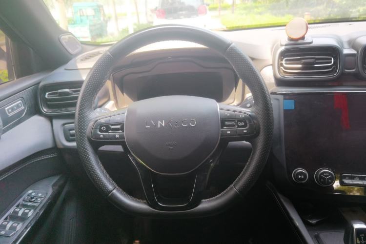 Used Lynk & Co 02 2021 2.0TD Automatic Two-Wheel Drive "Jin" Champion Edition Steering Wheel