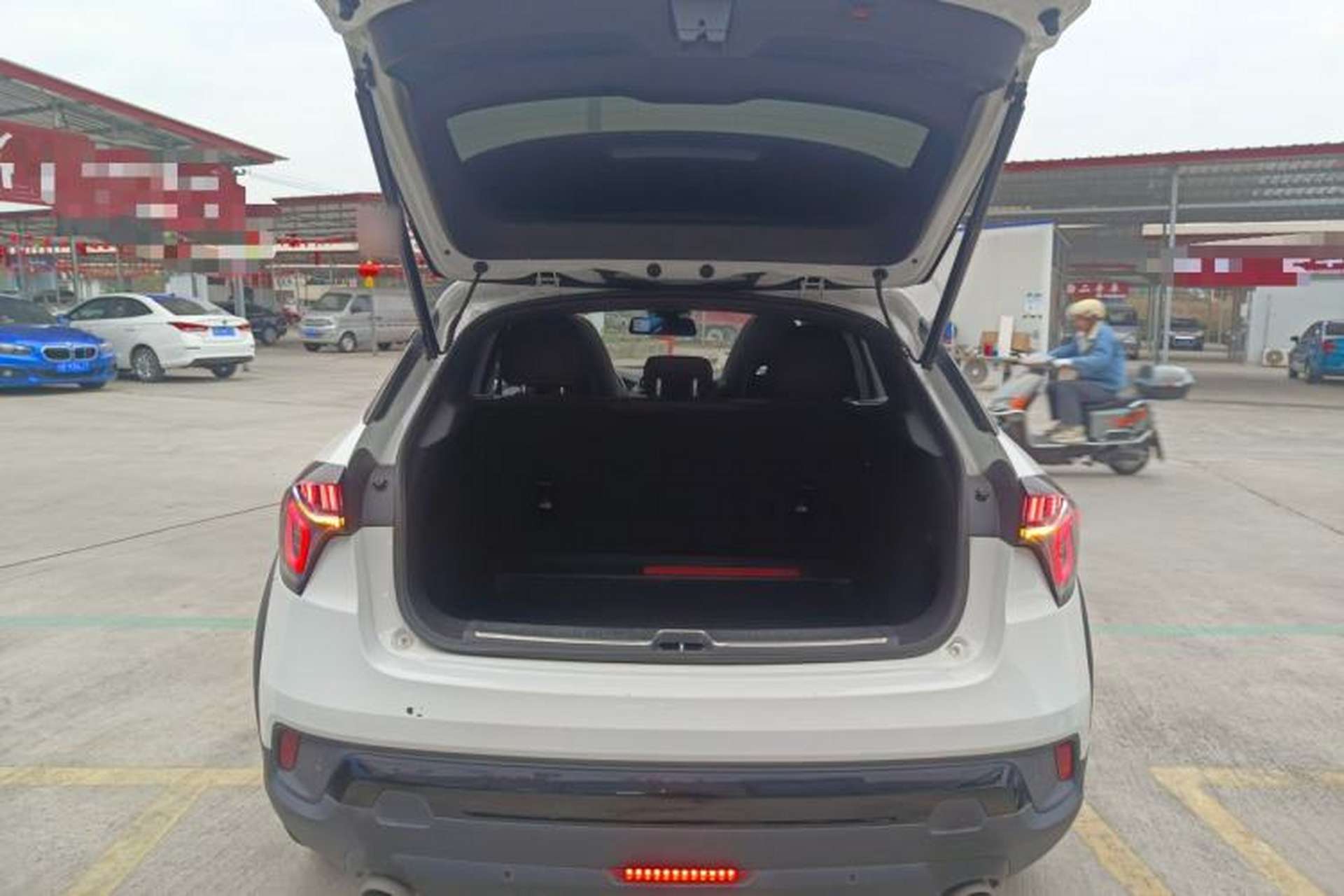 Used Lynk & Co 02 2021 1.5TD DCT Two-Wheel Drive Champion Edition Trunk