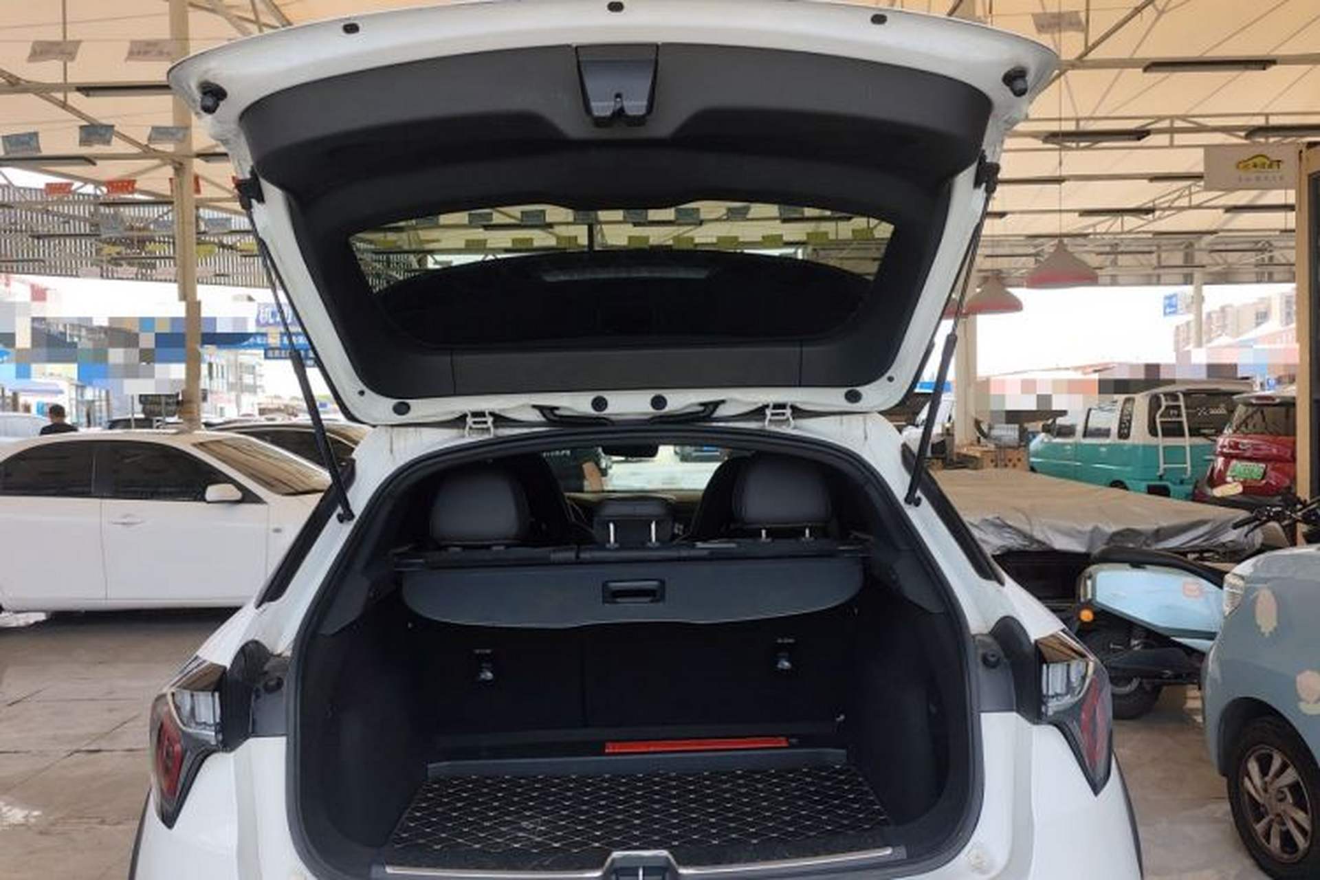 Used Lynk & Co 02 2021 1.5TD DCT Two-Wheel Drive Champion Edition Trunk