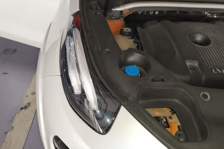 Used Lynk & Co 02  Engine Bay Right