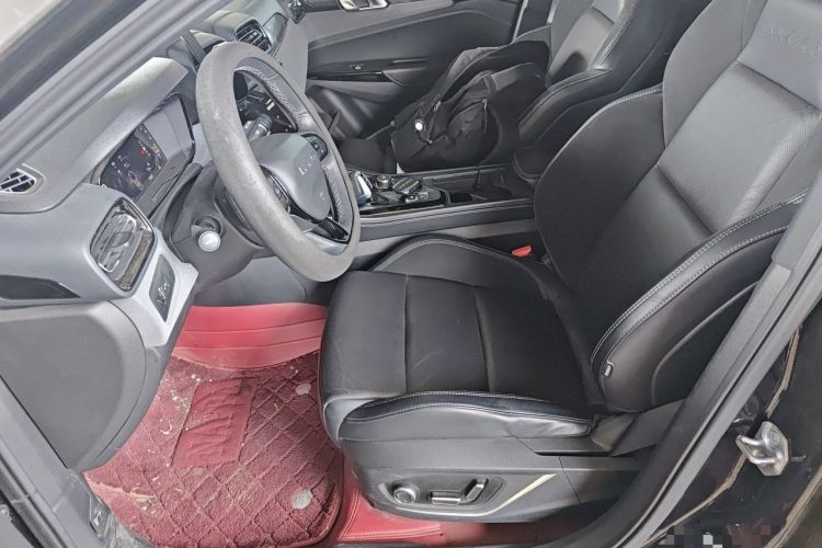 Used Lynk & Co 02 2022 2.0T DCT Shine Pro Left Front Seat