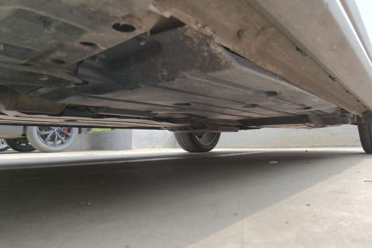 Used Lynk & Co 02 2022 2.0T DCT Shine Pro Chassis Front Left