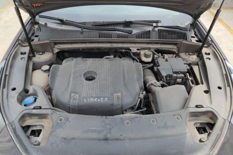 Used Lynk & Co 02 2022 2.0T DCT Shine Pro Engine Bay