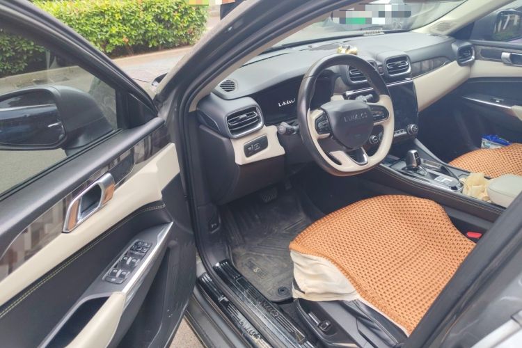 Used Lynk & Co 02 2022 1.5T DCT Shine Plus Driver Seat