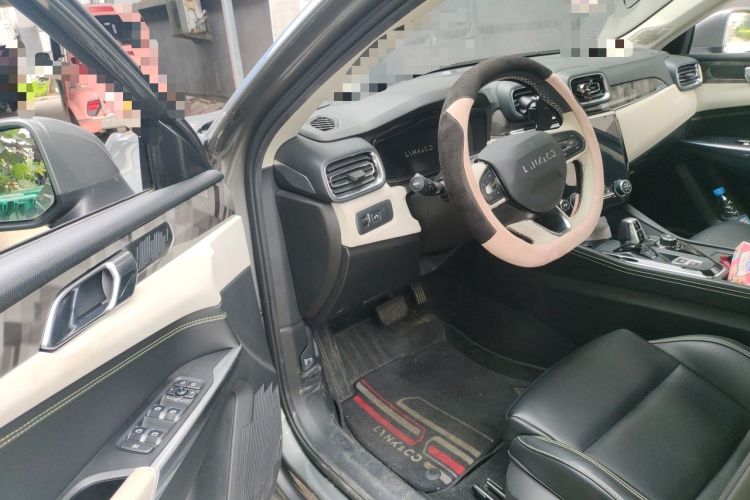 Used Lynk & Co 02 2022 2.0T DCT Shine Plus Driver Seat