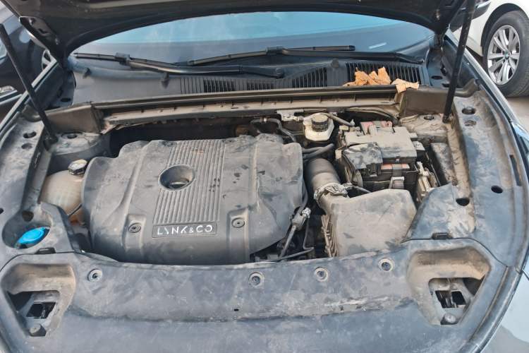 Used Lynk & Co 02 2022 2.0T DCT Shine Pro Engine Bay