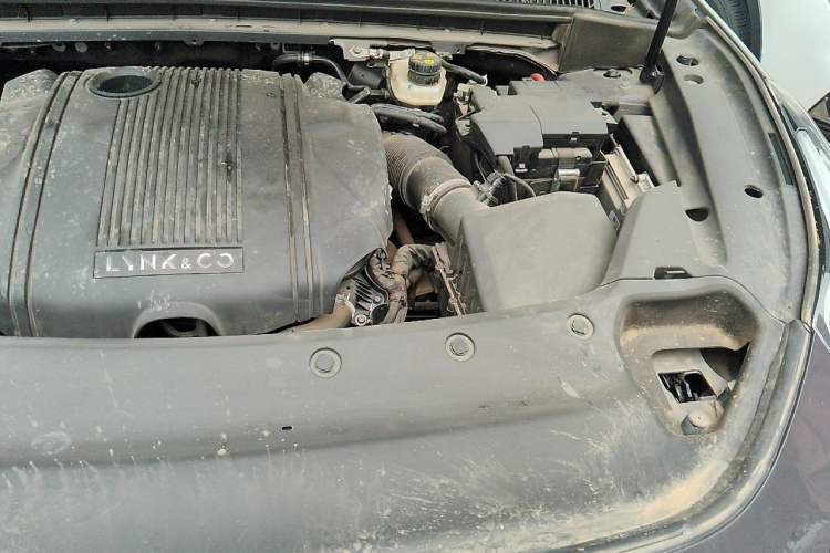 Used Lynk & Co 02 2022 1.5T DCT Shine Pro Engine Bay Left