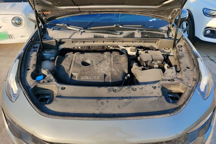 Used Lynk & Co 02 2022 2.0T DCT Shine Plus Engine Bay