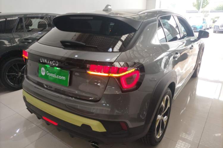 Used Lynk & Co 02 2022 2.0T DCT Shine Plus Exterior 3