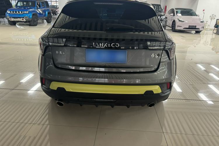 Used Lynk & Co 02 2022 2.0T DCT Shine Pro Exterior 4