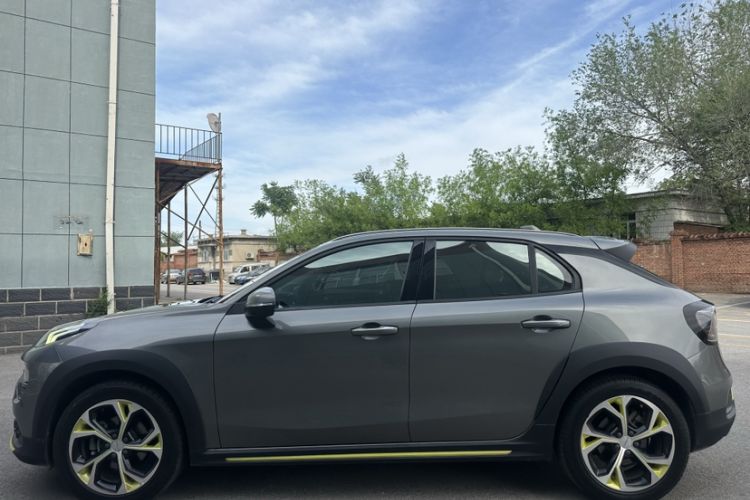 Used Lynk & Co 02 2022 1.5T DCT Shine Plus Exterior 4