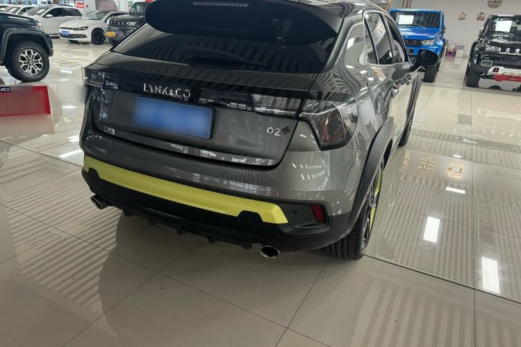 Used Lynk & Co 02 2022 2.0T DCT Shine Pro Exterior 5