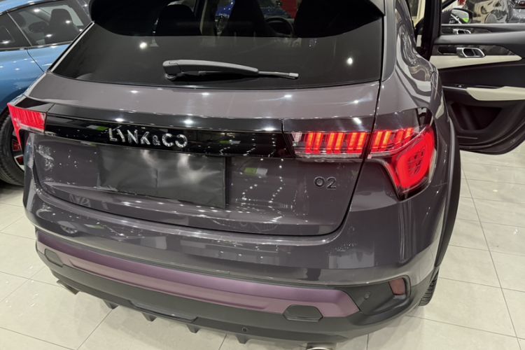 Used Lynk & Co 02 2022 1.5T DCT Shine Pro Exterior 6