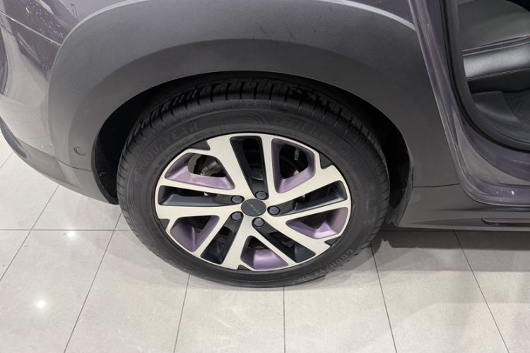 Used Lynk & Co 02 2022 1.5T DCT Shine Pro Exterior 7